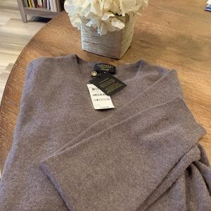 NWT Cashmere crew neck sweater